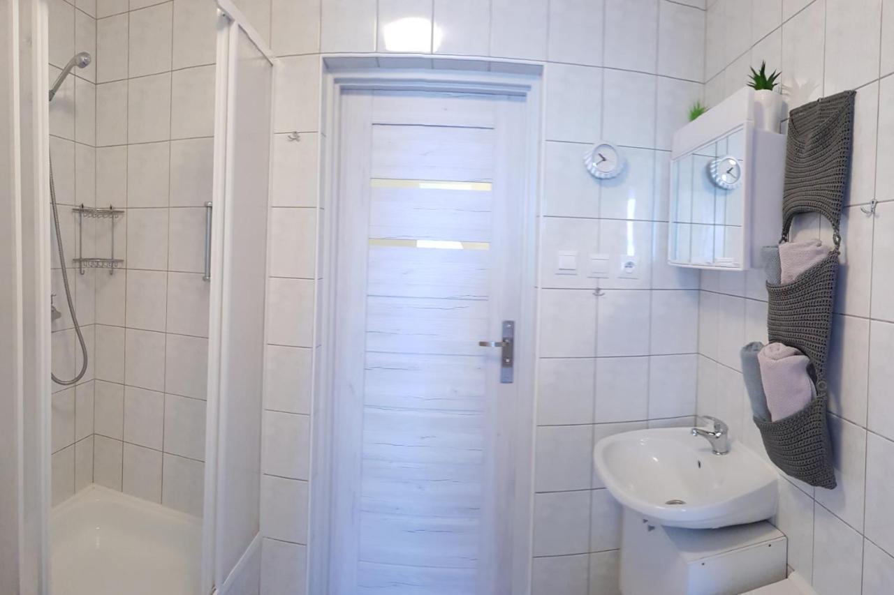 Apartament Z Garazem W Kolobrzegu Kołobrzeg Exterior foto